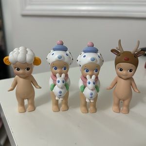 Sonny Angel Winter Wonderland Dalmation 2/2